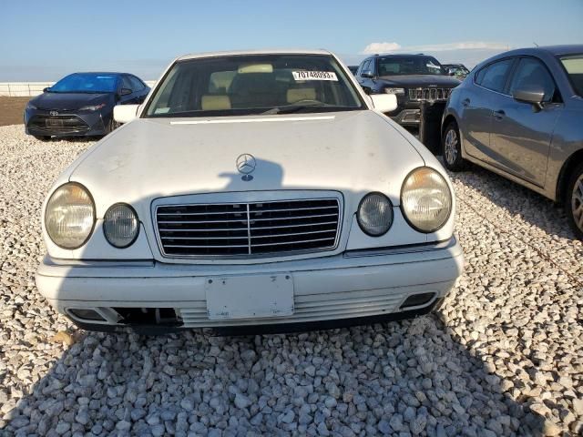 1999 Mercedes-Benz E 320