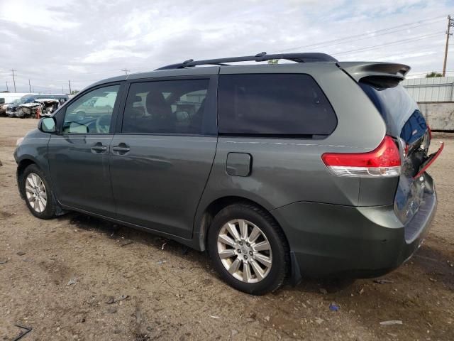 2012 Toyota Sienna XLE