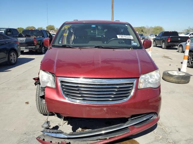 2013 Chrysler Town & Country Touring