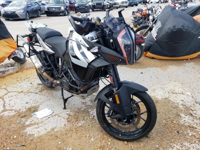 2019 KTM 1290 Super Adventure S