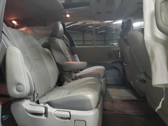 2012 Toyota Sienna XLE