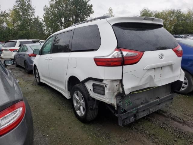 2020 Toyota Sienna LE