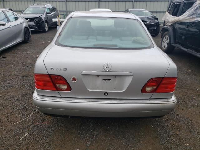 1999 Mercedes-Benz E 320