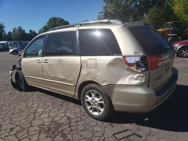 2004 Toyota Sienna LE