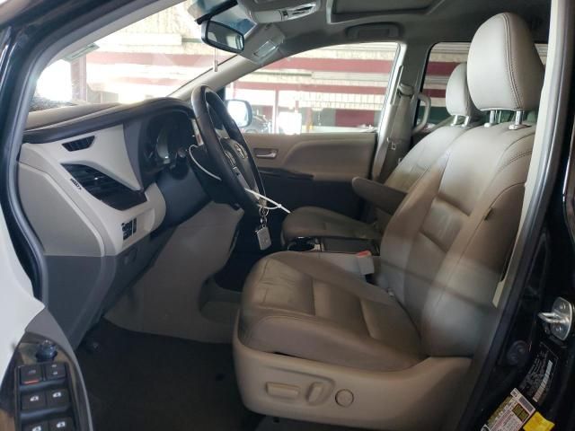 2016 Toyota Sienna XLE