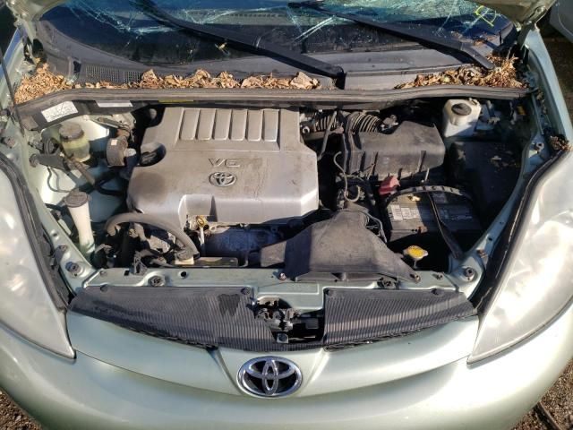 2008 Toyota Sienna XLE