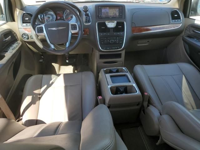 2013 Chrysler Town & Country Touring