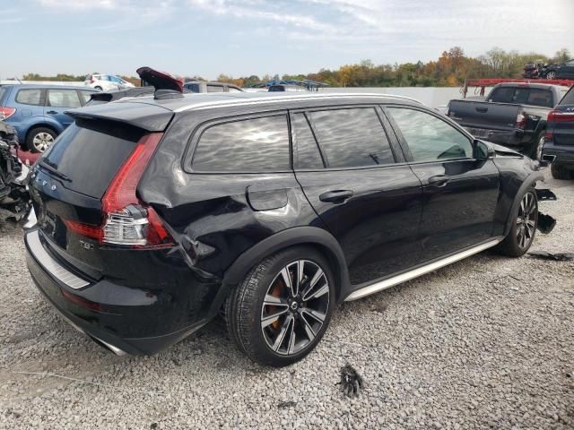 2020 Volvo V60 Cross Country T5 Momentum