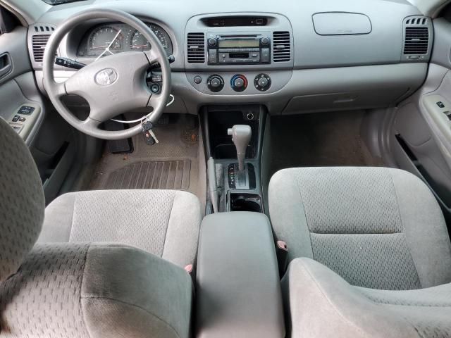 2004 Toyota Camry LE