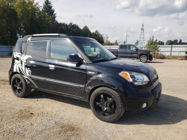 2010 KIA Soul +