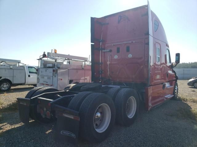 2015 Freightliner Cascadia 125