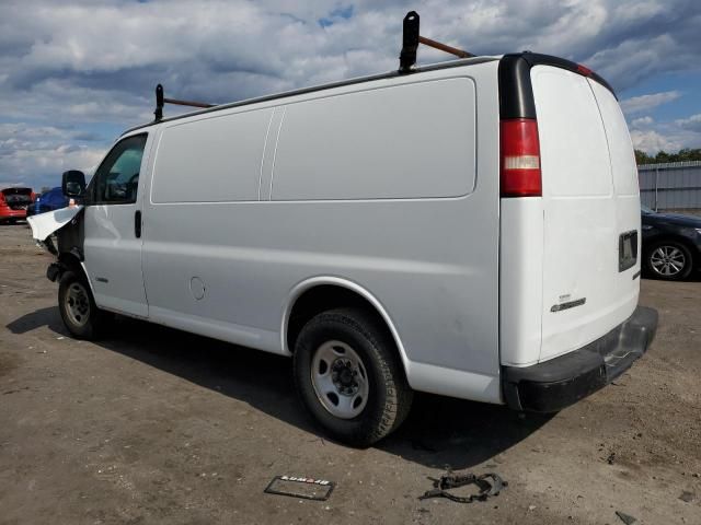 2004 Chevrolet Express G2500