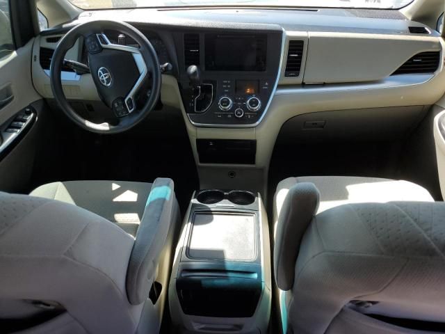 2015 Toyota Sienna LE