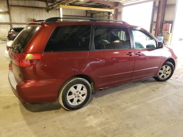 2004 Toyota Sienna XLE