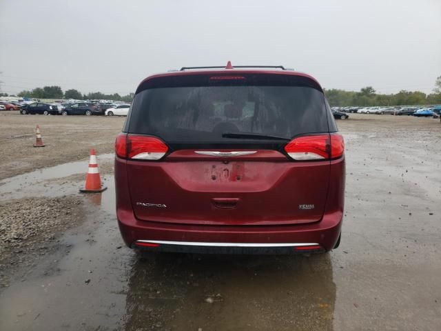 2017 Chrysler Pacifica Touring L Plus