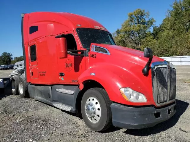 2019 Kenworth Construction T680