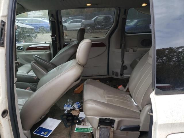 2007 Chrysler Town & Country Touring