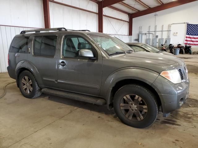 2005 Nissan Pathfinder LE