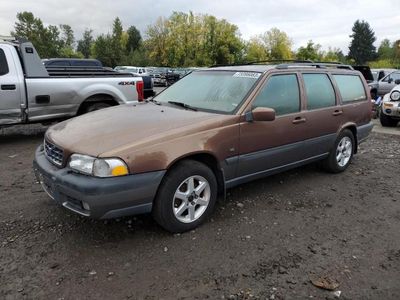 Salvage cars for sale from Copart Portland, OR: 1999 Volvo V70 XC
