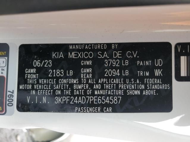 2023 KIA Forte LX