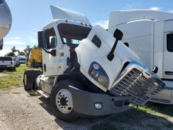 2016 Freightliner Cascadia 113 for sale in Riverview, FL