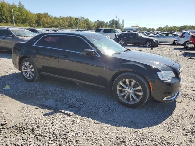 2018 Chrysler 300 Touring