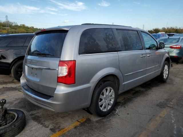 2013 Chrysler Town & Country Touring