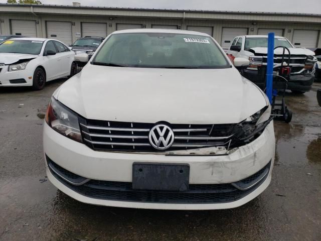 2013 Volkswagen Passat SE