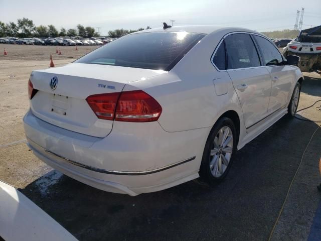 2013 Volkswagen Passat SEL