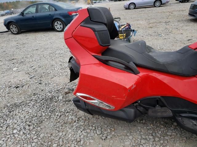 2013 Can-Am Spyder Roadster RT