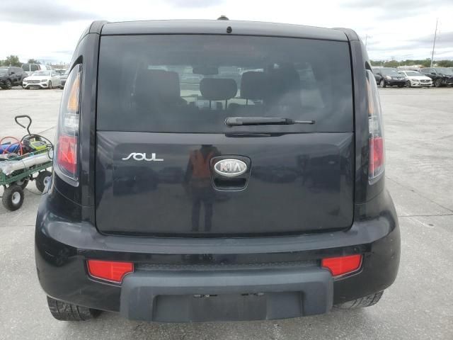 2011 KIA Soul +