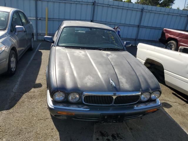 1998 Jaguar XJ8