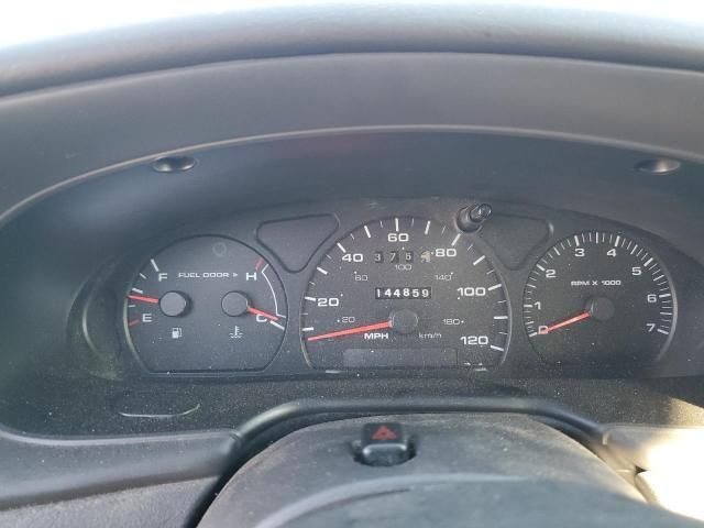 2003 Ford Taurus SE