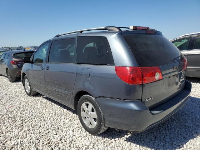 2006 Toyota Sienna XLE