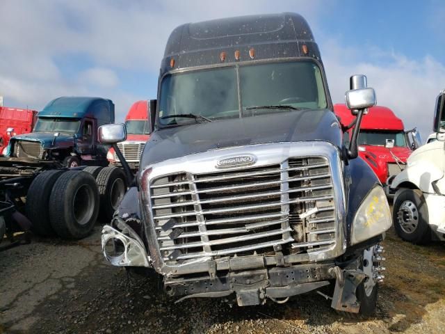 2016 Freightliner Cascadia 125