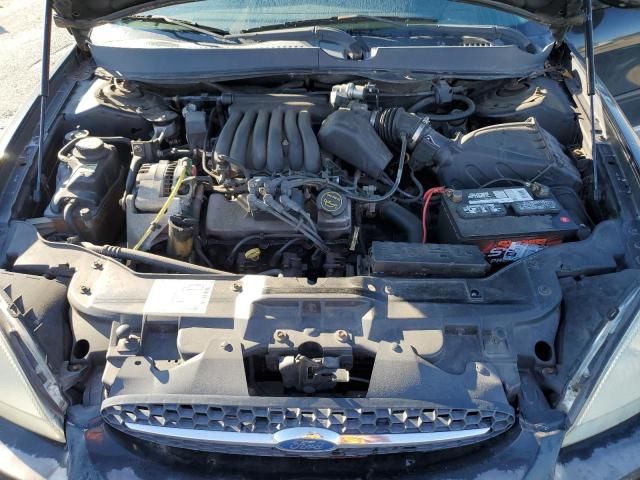 2003 Ford Taurus SE