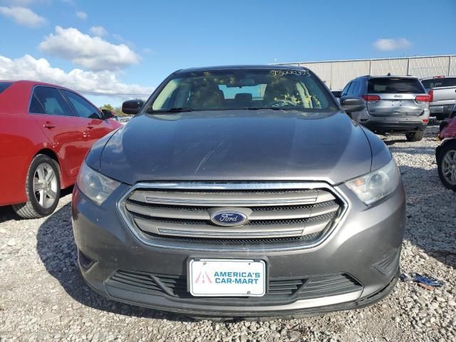 2014 Ford Taurus SE