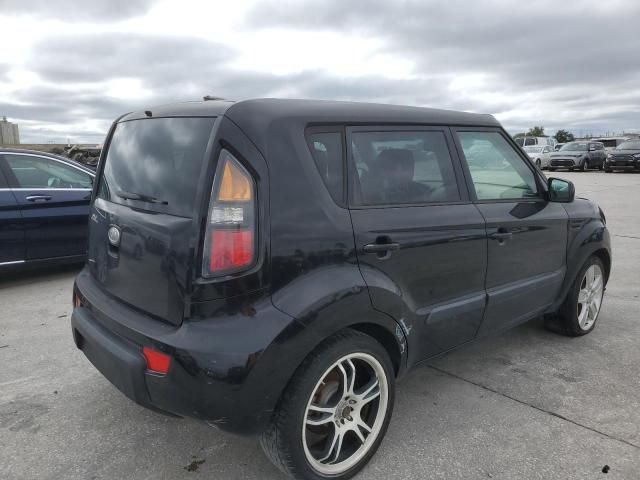 2011 KIA Soul +