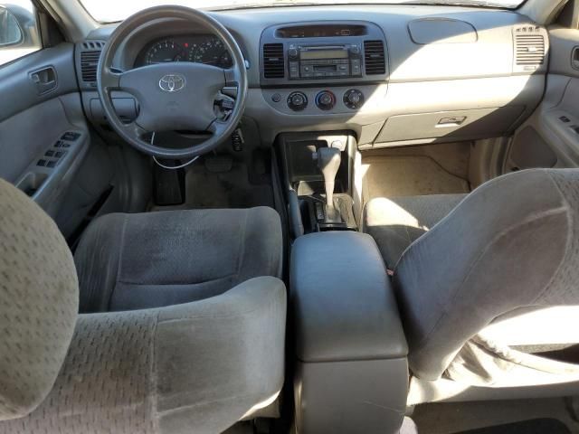 2004 Toyota Camry LE