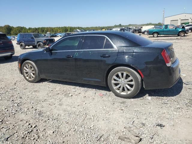 2018 Chrysler 300 Touring