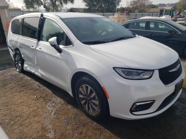 2023 Chrysler Pacifica Hybrid Touring L