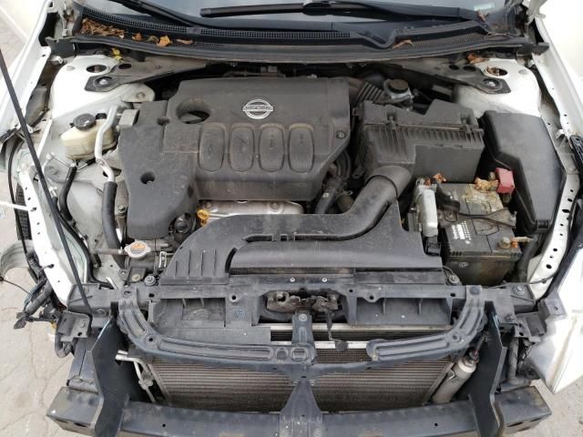 2010 Nissan Altima Base