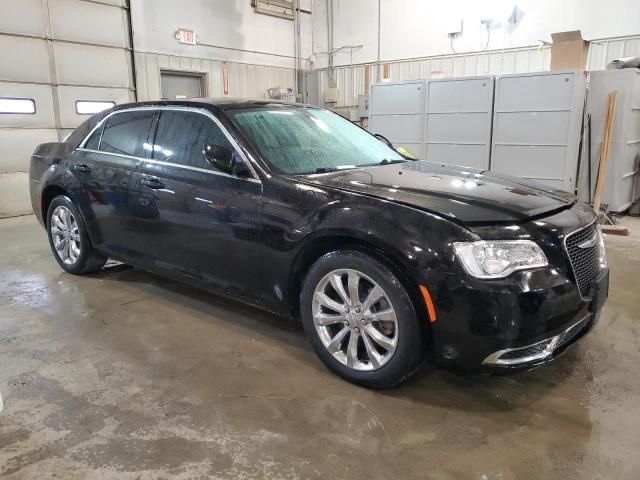 2017 Chrysler 300 Limited