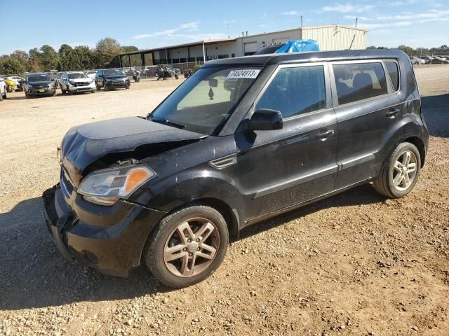 2011 KIA Soul +