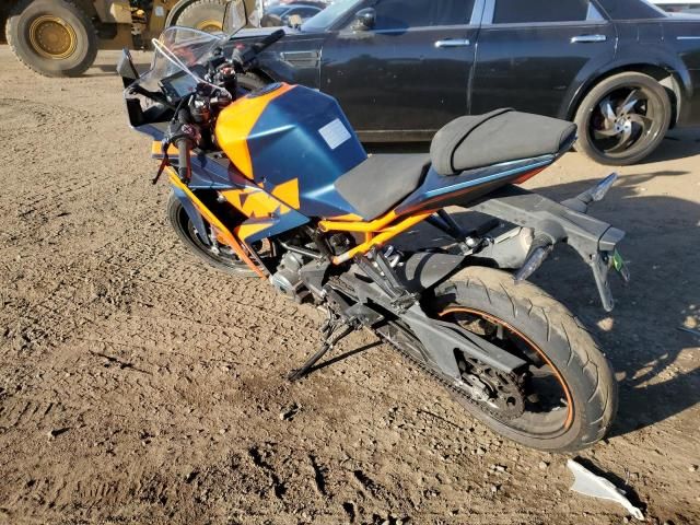 2023 KTM 390 RC