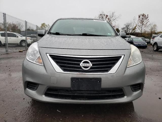 2013 Nissan Versa S