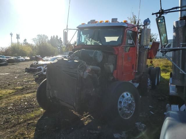 2007 Kenworth Construction T800