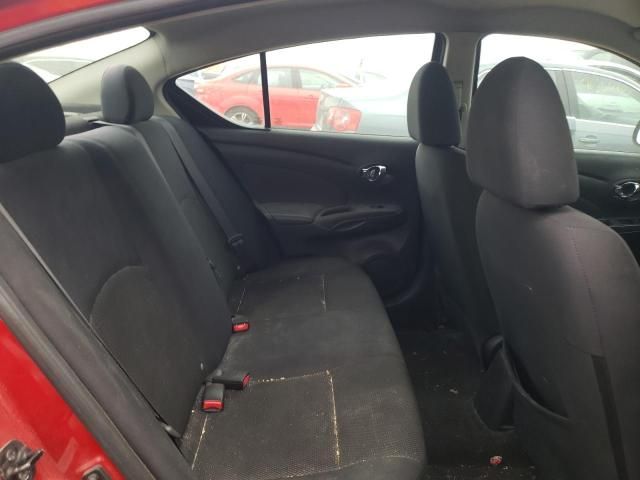 2013 Nissan Versa S