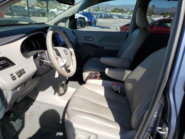 2014 Toyota Sienna XLE