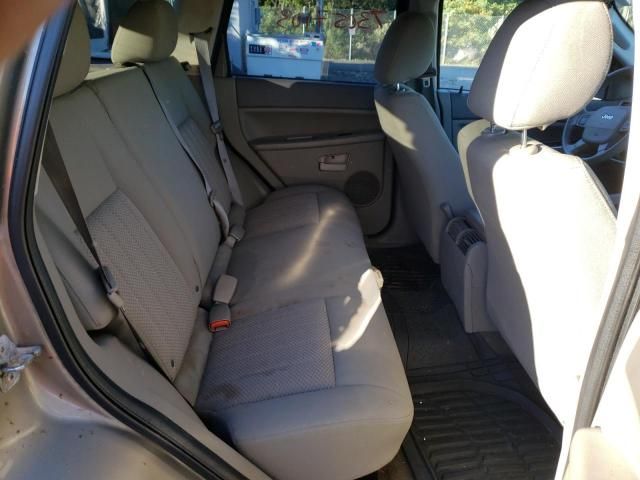 2005 Jeep Grand Cherokee Laredo